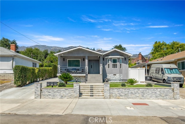 3419 Montrose Avenue, La Crescenta CA: https://media.crmls.org/medias/a52b12f4-23b4-427c-8db6-8b914ddc8d99.jpg