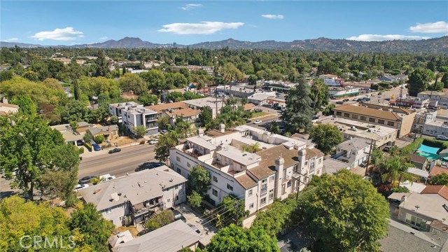 5635 Woodman Avenue, Van Nuys CA: https://media.crmls.org/medias/a52b658b-e9ab-47a6-a585-2e28cf9b228c.jpg