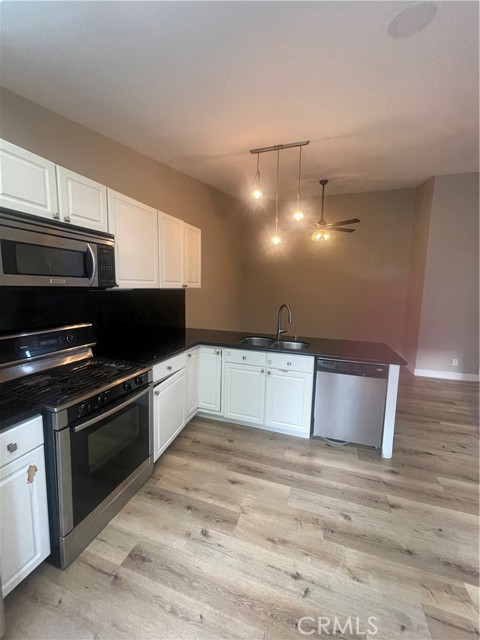 29631 Canwood Street, Agoura Hills CA: https://media.crmls.org/medias/a52b8d36-7888-4248-b930-75108bbc084d.jpg