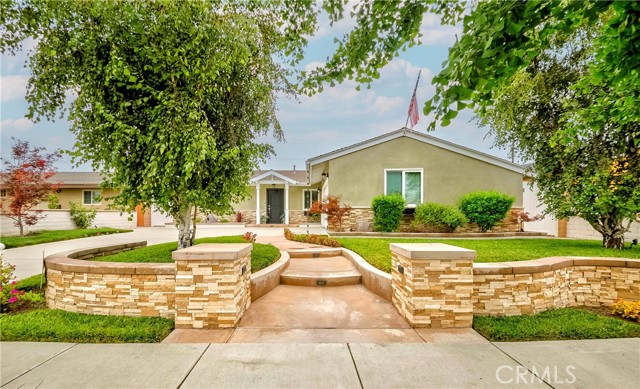 10252 Lorraine Lane, Cypress CA: https://media.crmls.org/medias/a52c0279-6b95-42e3-ad20-8143eaf93f03.jpg