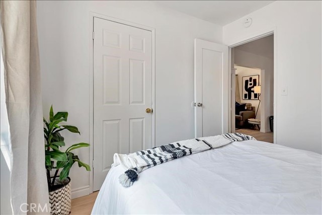 518 E Lime, Monrovia CA: https://media.crmls.org/medias/a52c64ca-2740-4d49-b5d3-cc48e7251714.jpg