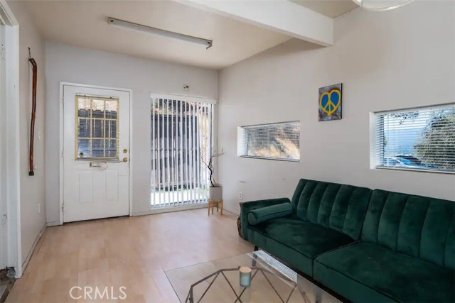 Detail Gallery Image 11 of 22 For 38797 Highway 41, Oakhurst,  CA 93644 - 3 Beds | 1/1 Baths