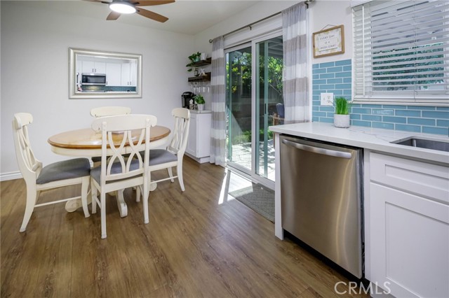 Detail Gallery Image 9 of 35 For 1546 Tilson Cir, Corona,  CA 92882 - 3 Beds | 2 Baths