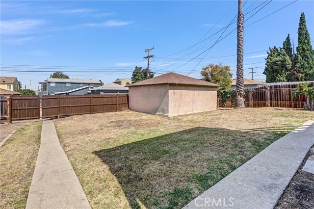 Detail Gallery Image 14 of 16 For 10523 Haas Ave, Los Angeles,  CA 90047 - 2 Beds | 1 Baths