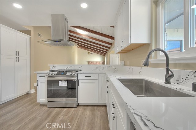 Detail Gallery Image 11 of 31 For 340 W Caroline St, Ontario,  CA 91762 - 7 Beds | 4 Baths