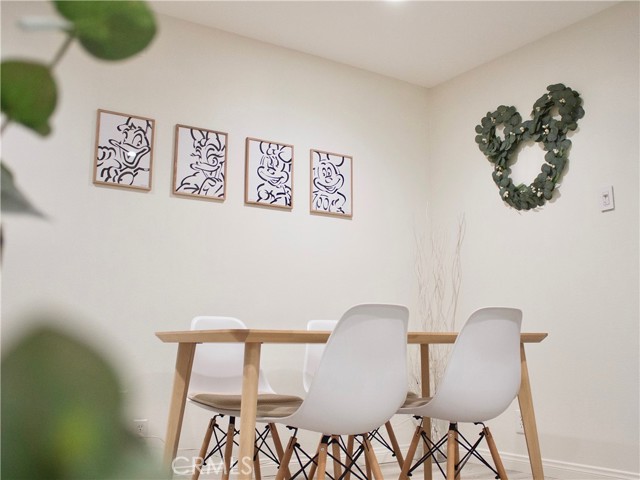 Detail Gallery Image 4 of 12 For 2052 S June, Anaheim,  CA 92802 - 3 Beds | 2 Baths