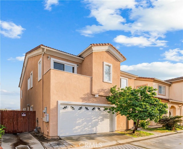 939 Via Camino, Wilmington CA: https://media.crmls.org/medias/a5311e36-8807-4583-9074-0a0a1f99e564.jpg