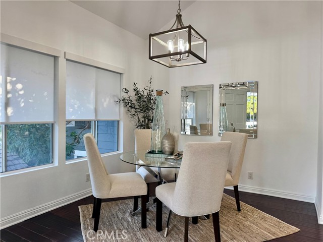 Detail Gallery Image 5 of 21 For 182 Westport, Newport Beach,  CA 92660 - 2 Beds | 2 Baths