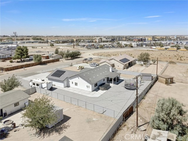 11515 Tamarisk Avenue, Hesperia CA: https://media.crmls.org/medias/a5331ccd-c0cb-47a1-9942-be7bb702144b.jpg