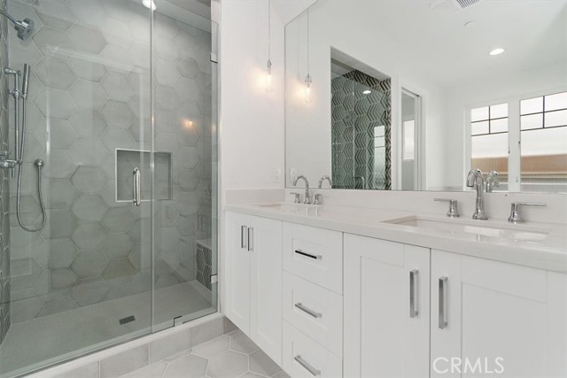 2406 Mathews Avenue, Redondo Beach, California 90278, 4 Bedrooms Bedrooms, ,3 BathroomsBathrooms,Residential,Sold,Mathews,SB21216654