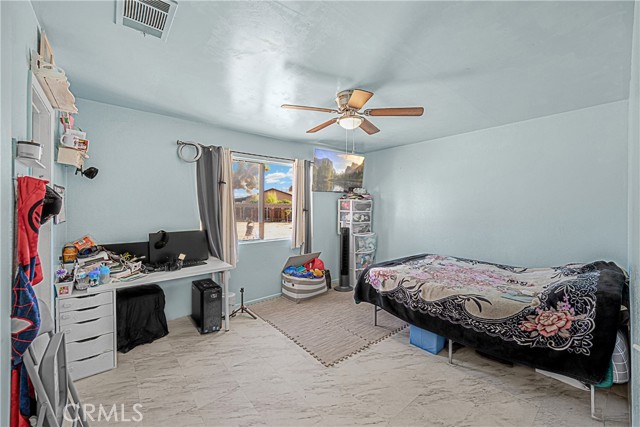 Detail Gallery Image 13 of 28 For 11865 Pecos Rd, Apple Valley,  CA 92308 - 3 Beds | 2 Baths