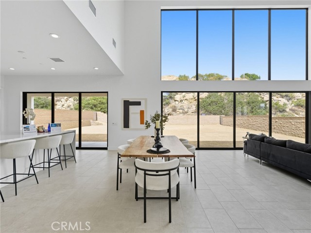 9539 N Andora Avenue, Chatsworth CA: https://media.crmls.org/medias/a5347795-bfd9-4e54-be5e-604b35428ebc.jpg