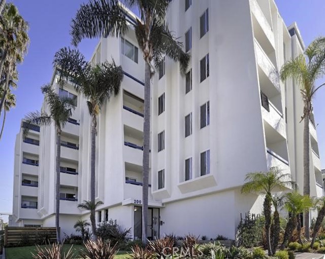 200 Catalina Avenue, Redondo Beach, California 90277, 1 Bedroom Bedrooms, ,1 BathroomBathrooms,Residential,Sold,Catalina,SB23228886