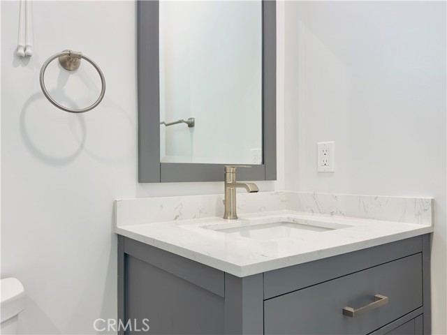 17522 1/2 Lemay Street, Lake Balboa CA: https://media.crmls.org/medias/a534d7e4-7aa3-4197-83c6-efa20057098d.jpg
