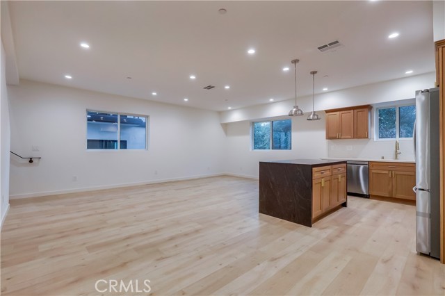 Image 10 of 19 For 3415 Bellevue Avenue