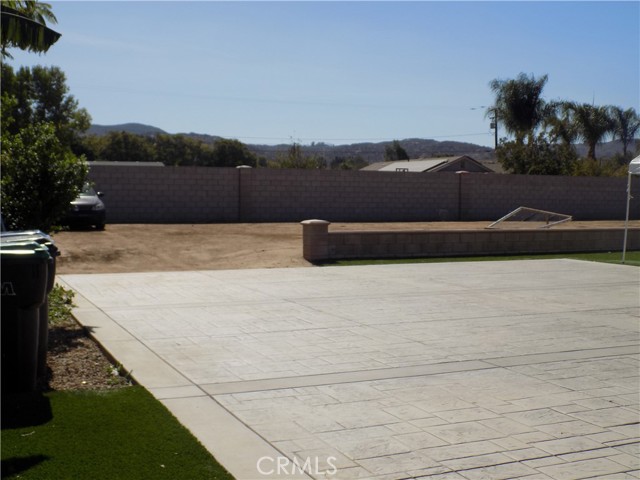 Detail Gallery Image 9 of 37 For 20109 Hunter St, Perris,  CA 92570 - 4 Beds | 2 Baths