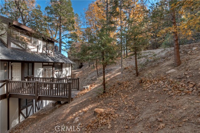 Detail Gallery Image 7 of 36 For 27538 W Shore Rd, Lake Arrowhead,  CA 92352 - 5 Beds | 2 Baths