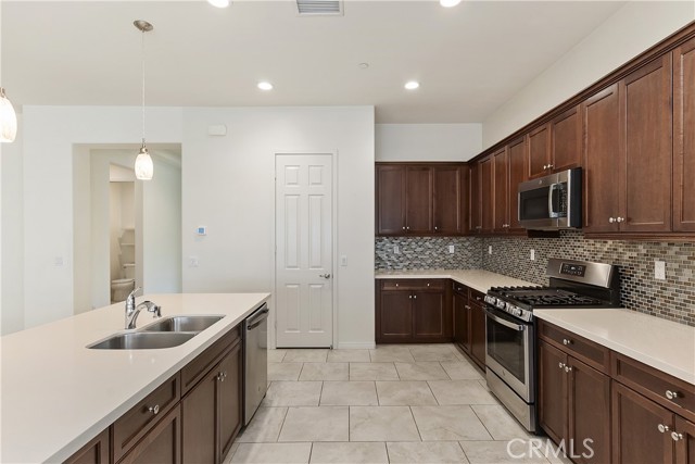 Detail Gallery Image 3 of 23 For 43601 Brovello Dr, Indio,  CA 92203 - 2 Beds | 2/1 Baths