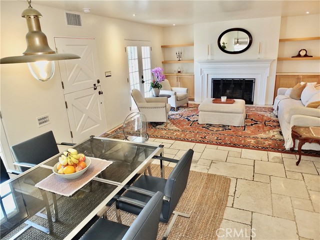 Detail Gallery Image 28 of 71 For 89 Rivo Alto Canal, Long Beach,  CA 90803 - 5 Beds | 3/1 Baths