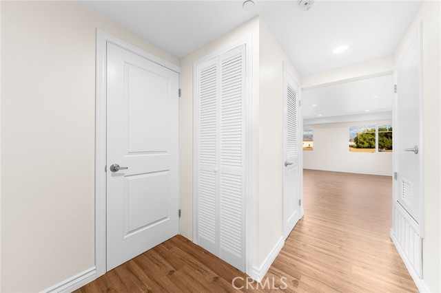 5639 N Huntington Drive, Los Angeles CA: https://media.crmls.org/medias/a5377c07-aefd-4040-bf77-4e43c123d82b.jpg