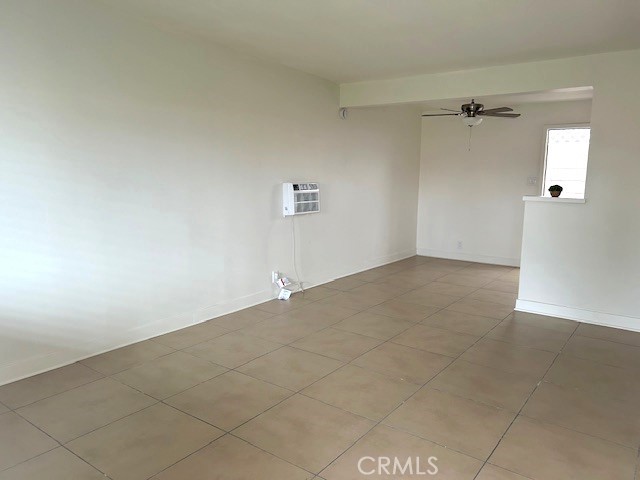 https://media.crmls.org/medias/a538b442-e3d1-4835-9235-462bb8fc99ca.jpg?preset=X-Large