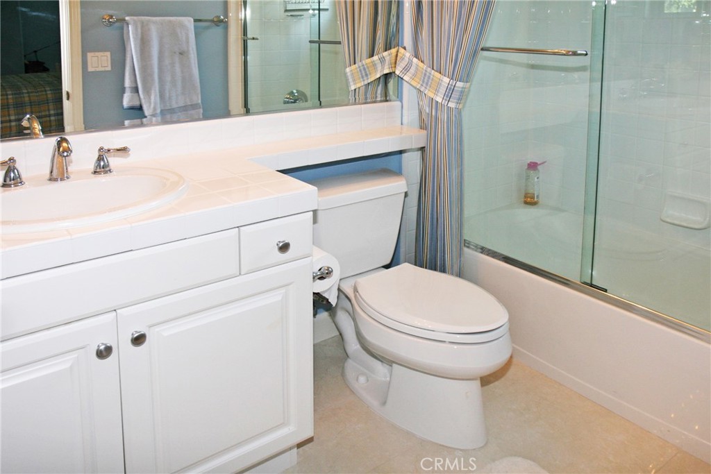 MLS #OC25175957 img 24