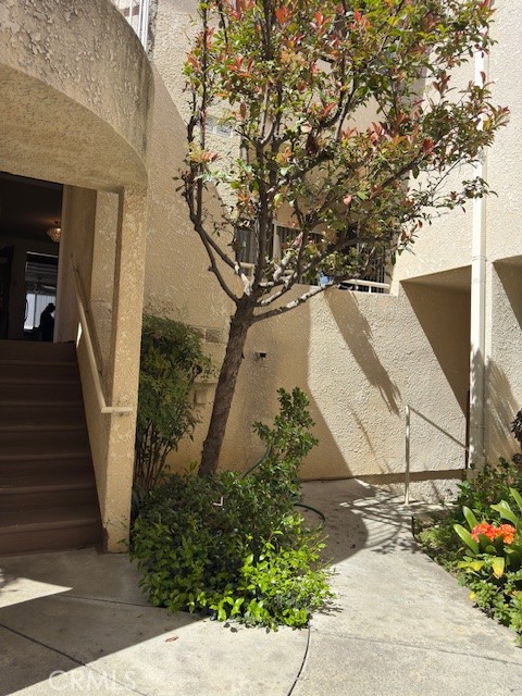 Detail Gallery Image 26 of 26 For 19400 Wyandotte #16,  Reseda,  CA 91335 - 3 Beds | 2 Baths