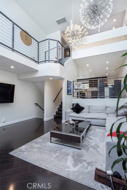 Detail Gallery Image 5 of 28 For 5456 Hermitage Ave #8,  Valley Village,  CA 91607 - 2 Beds | 2 Baths