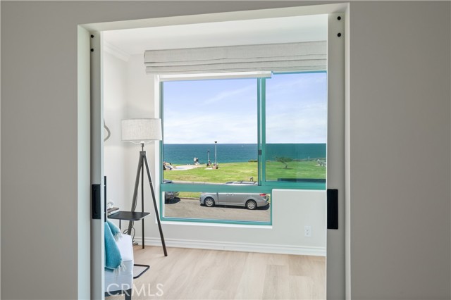 201 Calle Miramar, Redondo Beach CA: https://media.crmls.org/medias/a53a233c-8a30-481a-b95b-8e210d7bb884.jpg