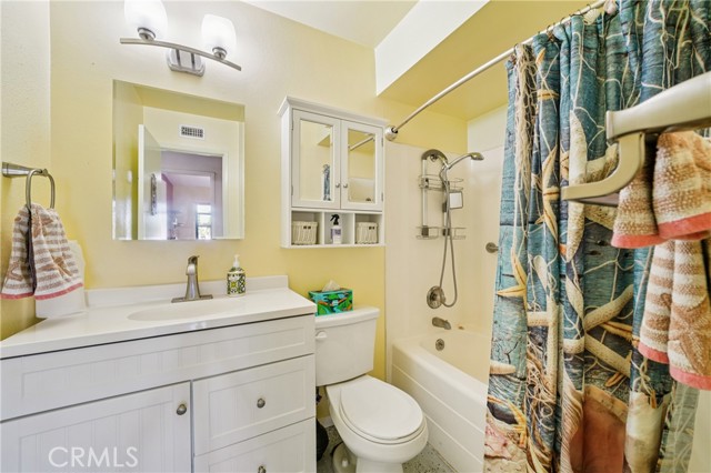 Detail Gallery Image 14 of 37 For 571 Oriole, Corona,  CA 92879 - 4 Beds | 2 Baths