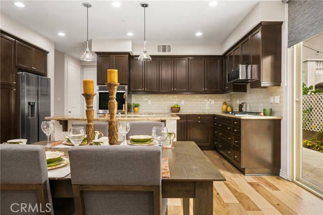8315 Kendall Drive, Huntington Beach CA: https://media.crmls.org/medias/a53b9cb1-aa09-4943-b570-a1a3c0345010.jpg