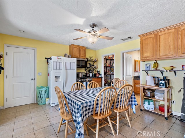 Detail Gallery Image 34 of 73 For 13850 Nightshade Rd, Apple Valley,  CA 92307 - 5 Beds | 5 Baths