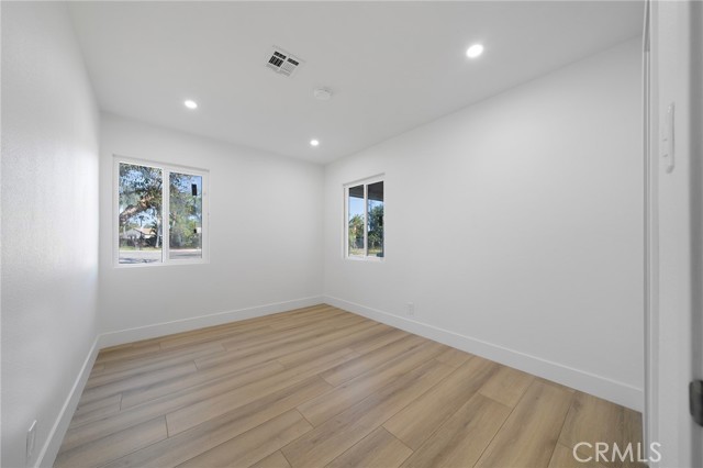 Detail Gallery Image 15 of 29 For 8326 Greenpoint, Riverside,  CA 92503 - 3 Beds | 2 Baths