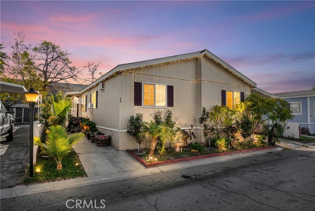 Detail Gallery Image 1 of 44 For 2851 S La Cadena Dr #26,  Colton,  CA 92324 - 4 Beds | 2 Baths