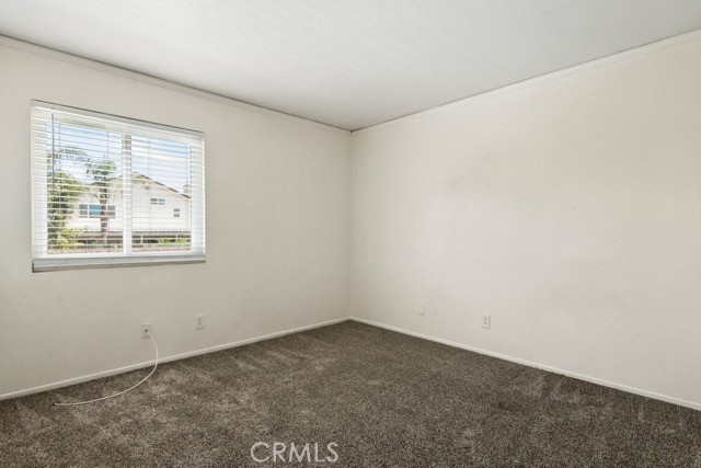 8670 Barton Street, Riverside CA: https://media.crmls.org/medias/a53d1a40-665f-4a36-94c3-1f0ba98c74e0.jpg