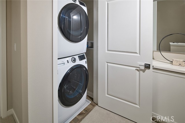 Detail Gallery Image 12 of 26 For 5921 Gramercy Way, Corona,  CA 92880 - 2 Beds | 2/1 Baths