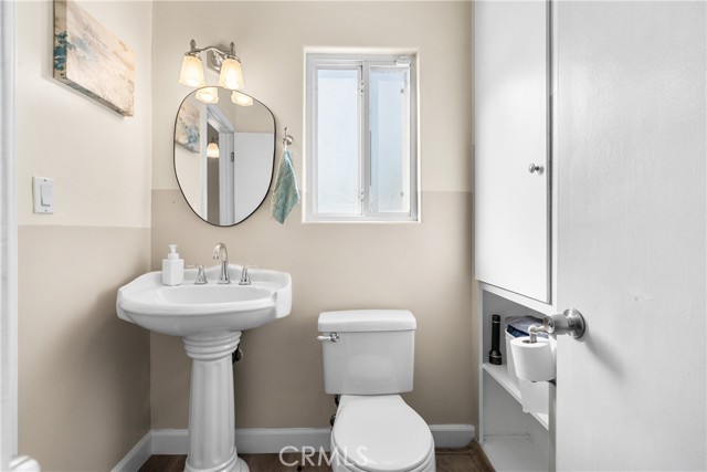 Detail Gallery Image 27 of 59 For 9559 9561 Natick Ave, North Hills,  CA 91343 - 5 Beds | 4 Baths