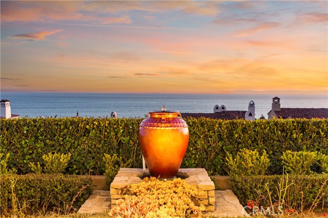 Detail Gallery Image 10 of 42 For 26 Cliffhouse Bluff, Newport Coast,  CA 92657 - 5 Beds | 4/1 Baths