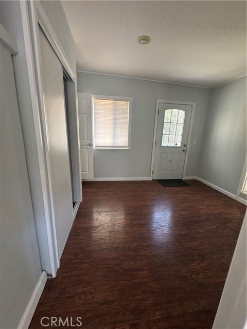 Guest Bed (access to backyard and balcony)