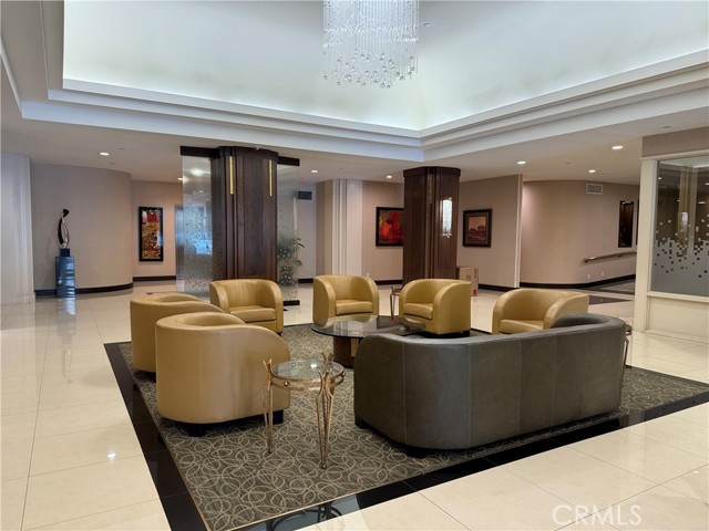 Detail Gallery Image 9 of 68 For 345 Pioneer Dr Ph5,  Glendale,  CA 91203 - 2 Beds | 2 Baths
