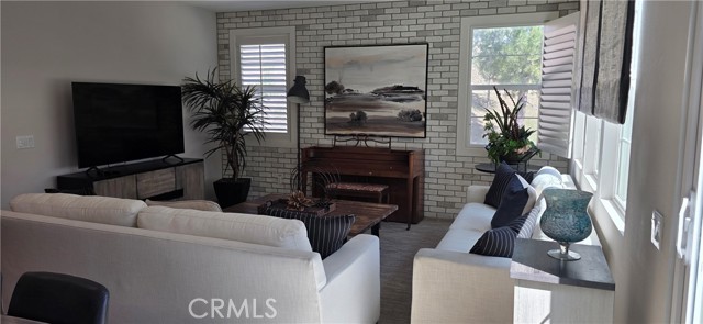 Detail Gallery Image 9 of 29 For 17190 Pioneer, San Bernardino,  CA 92407 - 3 Beds | 2/1 Baths