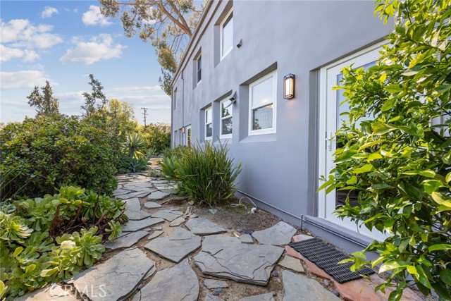 Detail Gallery Image 28 of 31 For 1620 Ina Dr, Glendale,  CA 91206 - 3 Beds | 1/1 Baths