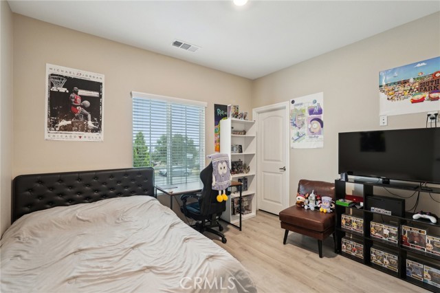 Detail Gallery Image 9 of 16 For 128 Chumash Cove, Perris,  CA 92570 - 5 Beds | 3 Baths