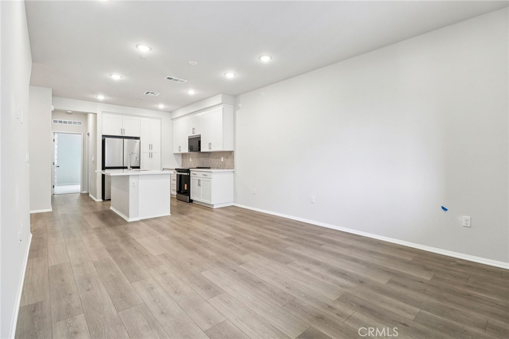 407 Lotus Drive - photo 3