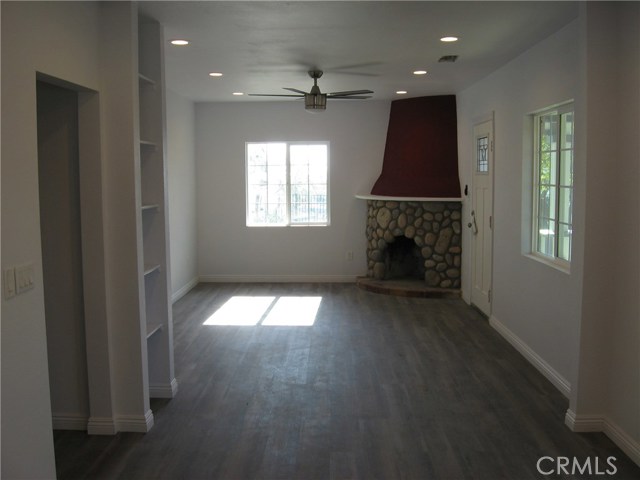Image 24 of 27 For 2725 Sanborn Avenue