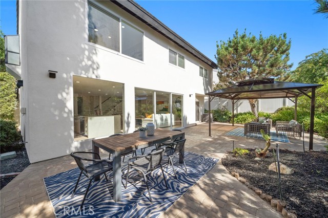24641 Paige Circle, Laguna Hills CA: https://media.crmls.org/medias/a544035e-f6bd-4124-a180-04cb941c66f2.jpg