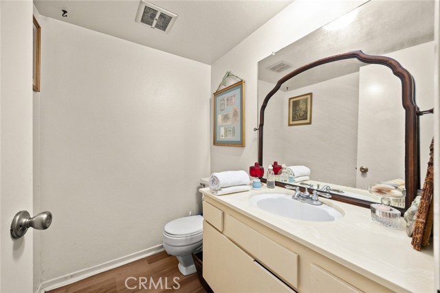 242 N Orange Grove Boulevard, Pasadena CA: https://media.crmls.org/medias/a5443237-740e-42b0-97e2-1a0aecc2392b.jpg