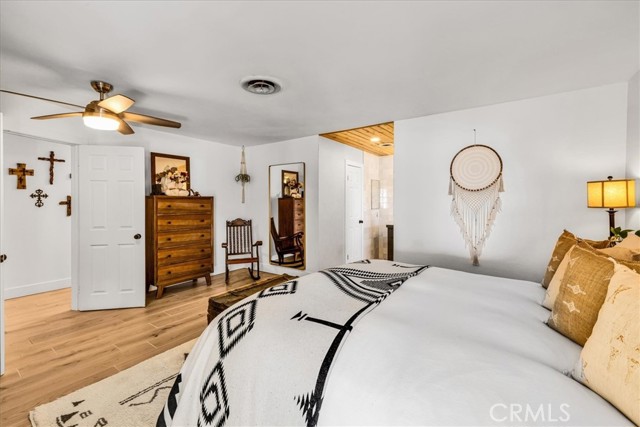 9124 Joshua Lane, Yucca Valley CA: https://media.crmls.org/medias/a544dbee-55b6-47b5-969a-73d24c6ae708.jpg