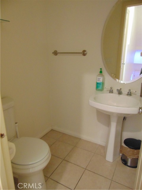 Detail Gallery Image 20 of 22 For 12643 Trent Jones Ln, Tustin,  CA 92782 - 2 Beds | 2/1 Baths