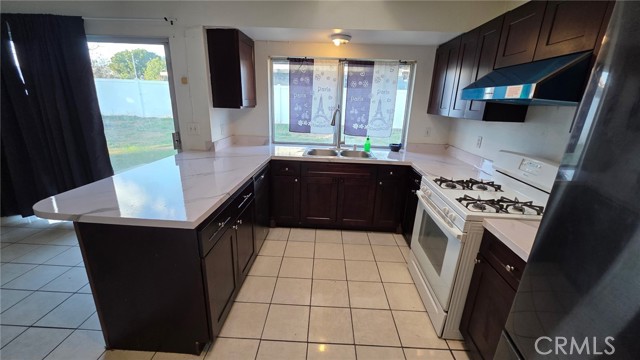 Detail Gallery Image 9 of 25 For 23850 Suncrest, Moreno Valley,  CA 92553 - 4 Beds | 2 Baths